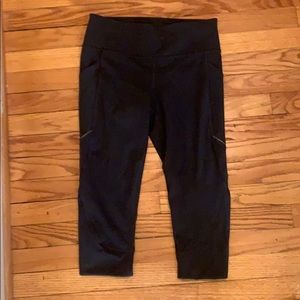 Lululemon Home Stretch Crop leggings 19”